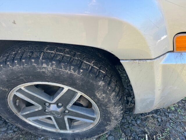 Серый Джип Патриот, объемом двигателя 0 л и пробегом 175 тыс. км за 4500 $, фото 2 на Automoto.ua