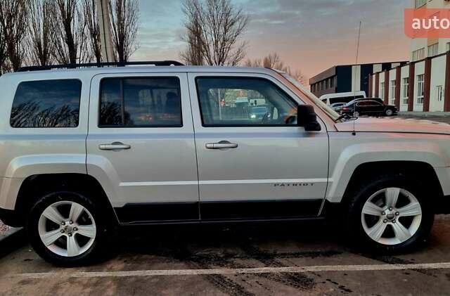 Серый Джип Патриот, объемом двигателя 2.4 л и пробегом 197 тыс. км за 9000 $, фото 4 на Automoto.ua