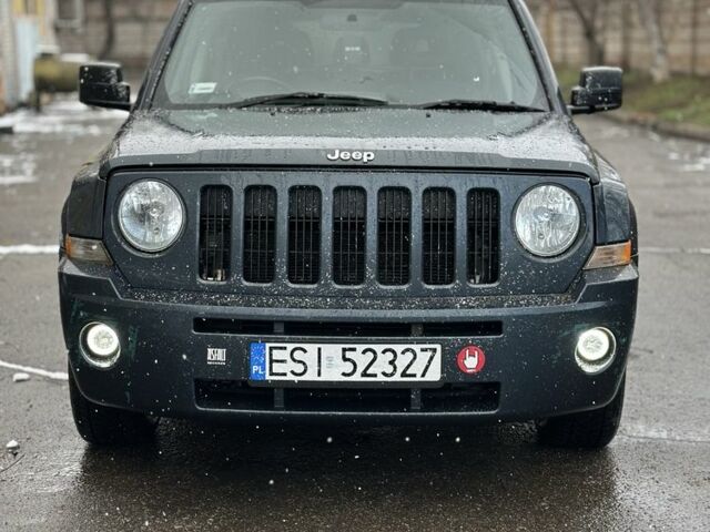 Сірий Джип Patriot, об'ємом двигуна 0 л та пробігом 150 тис. км за 3000 $, фото 1 на Automoto.ua