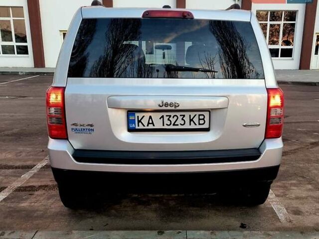 Серый Джип Патриот, объемом двигателя 2.4 л и пробегом 197 тыс. км за 9000 $, фото 6 на Automoto.ua