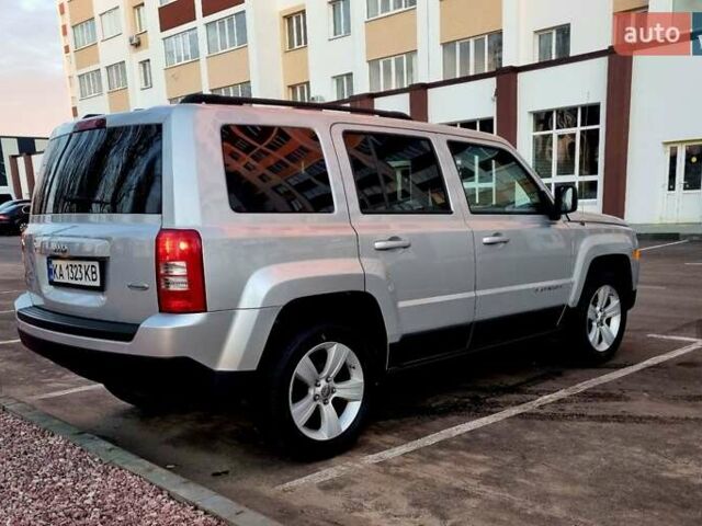 Серый Джип Патриот, объемом двигателя 2.4 л и пробегом 197 тыс. км за 9000 $, фото 5 на Automoto.ua