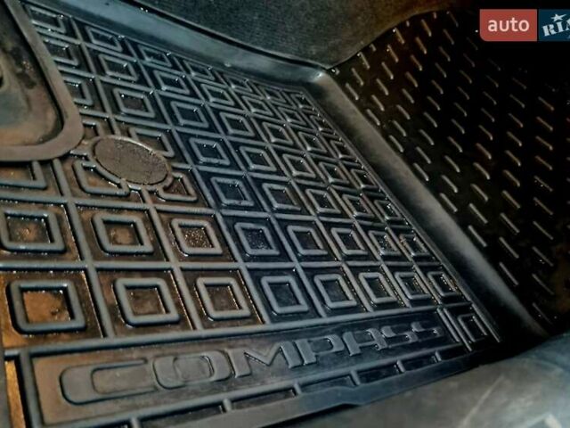 Серый Джип Патриот, объемом двигателя 2.4 л и пробегом 197 тыс. км за 9000 $, фото 26 на Automoto.ua