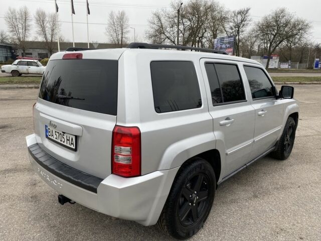 Серый Джип Патриот, объемом двигателя 2 л и пробегом 149 тыс. км за 9000 $, фото 2 на Automoto.ua