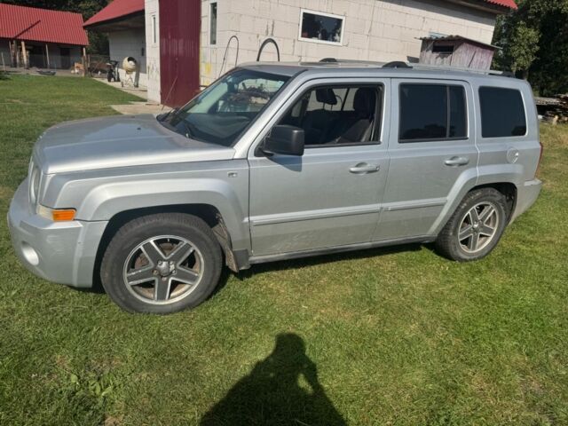 Серый Джип Патриот, объемом двигателя 0 л и пробегом 175 тыс. км за 4500 $, фото 5 на Automoto.ua