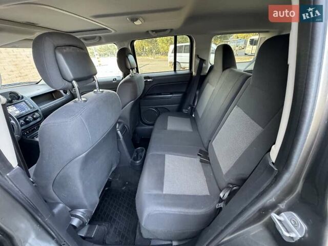 Сірий Джип Patriot, об'ємом двигуна 2.36 л та пробігом 77 тис. км за 10499 $, фото 11 на Automoto.ua