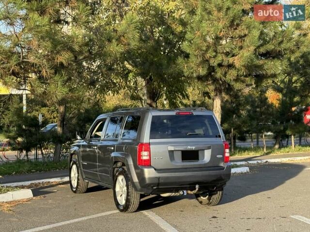 Сірий Джип Patriot, об'ємом двигуна 2.36 л та пробігом 77 тис. км за 10499 $, фото 5 на Automoto.ua
