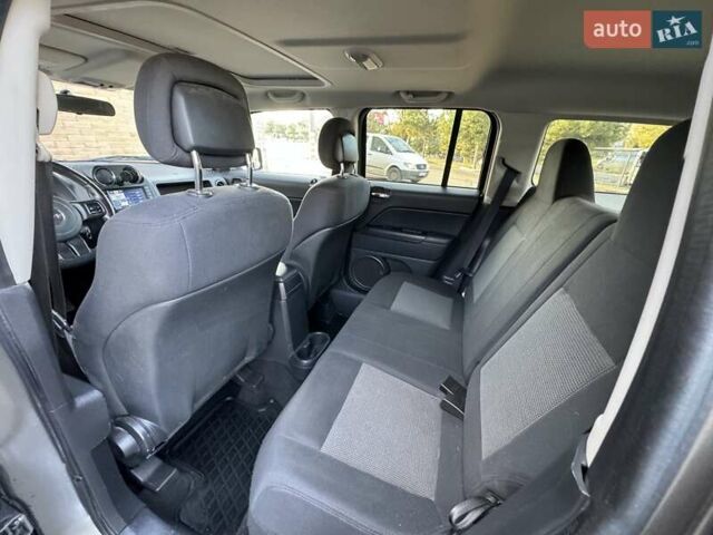 Сірий Джип Patriot, об'ємом двигуна 2.36 л та пробігом 77 тис. км за 10499 $, фото 10 на Automoto.ua