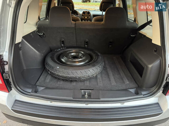 Сірий Джип Patriot, об'ємом двигуна 2.4 л та пробігом 133 тис. км за 9777 $, фото 33 на Automoto.ua