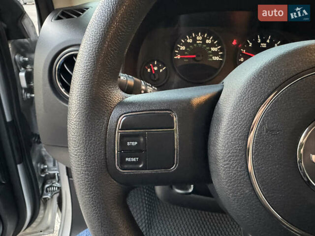 Сірий Джип Patriot, об'ємом двигуна 2.4 л та пробігом 133 тис. км за 9777 $, фото 51 на Automoto.ua