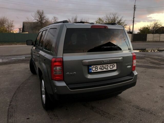 Серый Джип Патриот, объемом двигателя 2.4 л и пробегом 130 тыс. км за 6900 $, фото 5 на Automoto.ua