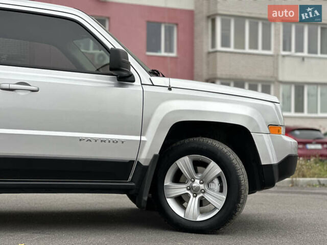Сірий Джип Patriot, об'ємом двигуна 2.4 л та пробігом 212 тис. км за 8999 $, фото 7 на Automoto.ua