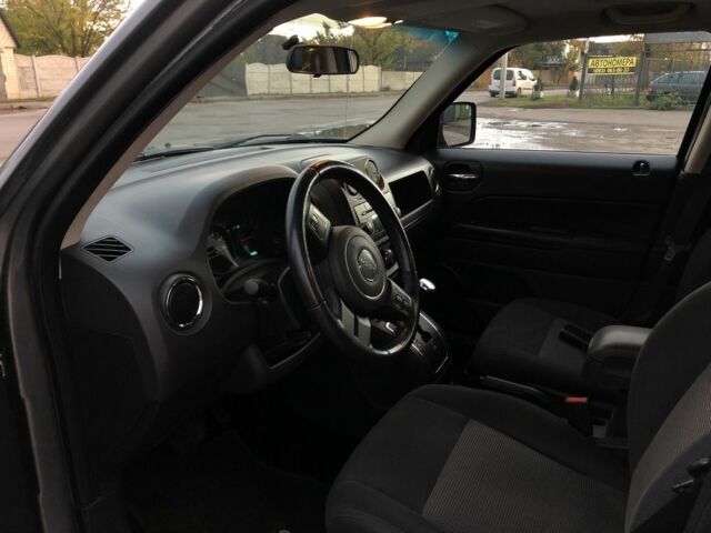 Серый Джип Патриот, объемом двигателя 2.4 л и пробегом 130 тыс. км за 6900 $, фото 9 на Automoto.ua