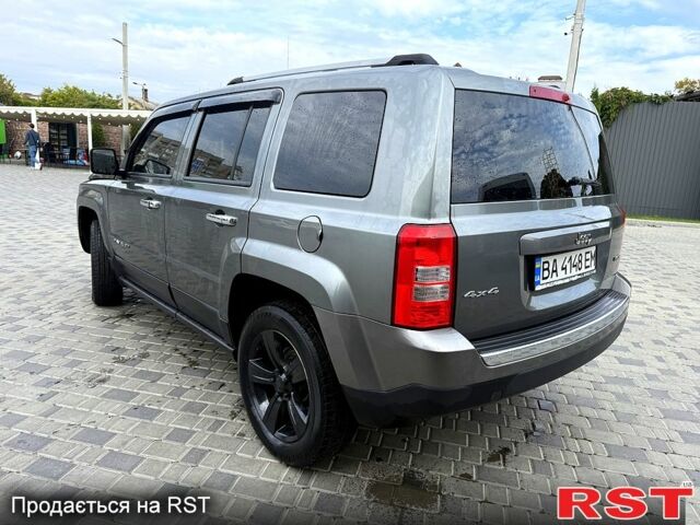 Серый Джип Патриот, объемом двигателя 2.4 л и пробегом 132 тыс. км за 11500 $, фото 2 на Automoto.ua