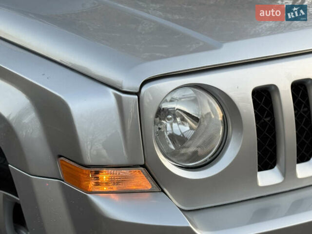 Сірий Джип Patriot, об'ємом двигуна 2.4 л та пробігом 133 тис. км за 9777 $, фото 21 на Automoto.ua