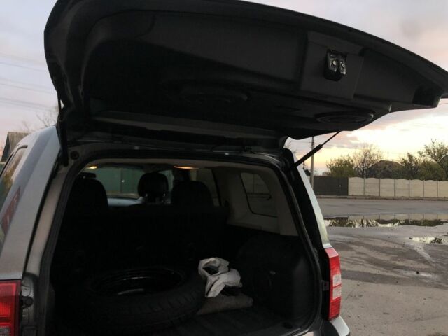 Серый Джип Патриот, объемом двигателя 2.4 л и пробегом 130 тыс. км за 6900 $, фото 8 на Automoto.ua