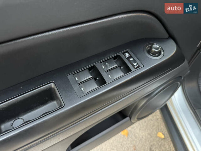 Сірий Джип Patriot, об'ємом двигуна 2.4 л та пробігом 133 тис. км за 9777 $, фото 43 на Automoto.ua