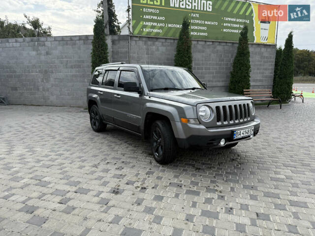 Сірий Джип Patriot, об'ємом двигуна 2.36 л та пробігом 200 тис. км за 10500 $, фото 1 на Automoto.ua