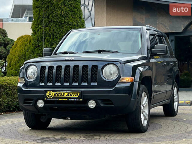 Серый Джип Патриот, объемом двигателя 2.4 л и пробегом 153 тыс. км за 10300 $, фото 2 на Automoto.ua