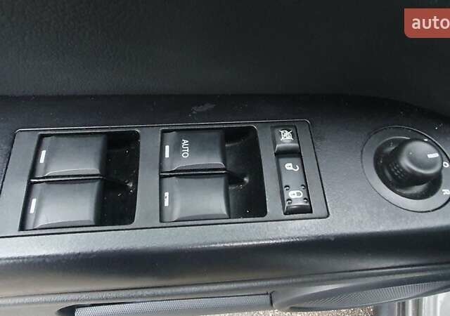 Серый Джип Патриот, объемом двигателя 2.36 л и пробегом 145 тыс. км за 8000 $, фото 9 на Automoto.ua