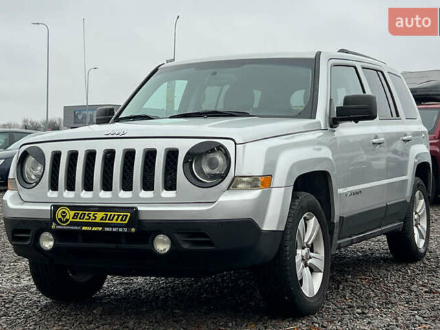 Серый Джип Патриот, объемом двигателя 2.36 л и пробегом 185 тыс. км за 9300 $, фото 2 на Automoto.ua
