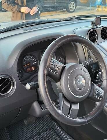 Серый Джип Патриот, объемом двигателя 2.36 л и пробегом 181 тыс. км за 9700 $, фото 48 на Automoto.ua