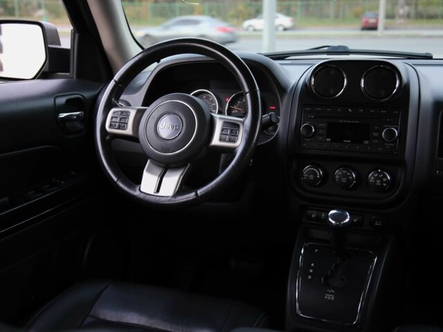 Серый Джип Патриот, объемом двигателя 2.4 л и пробегом 230 тыс. км за 9600 $, фото 10 на Automoto.ua