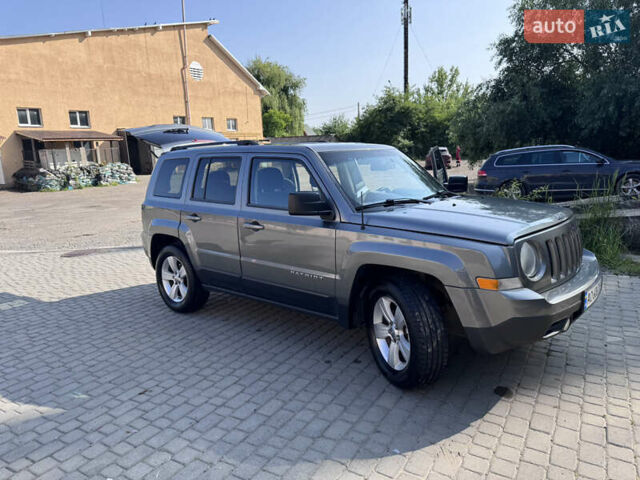 Серый Джип Патриот, объемом двигателя 2.36 л и пробегом 250 тыс. км за 9100 $, фото 9 на Automoto.ua