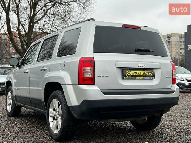 Серый Джип Патриот, объемом двигателя 2.36 л и пробегом 185 тыс. км за 9300 $, фото 3 на Automoto.ua
