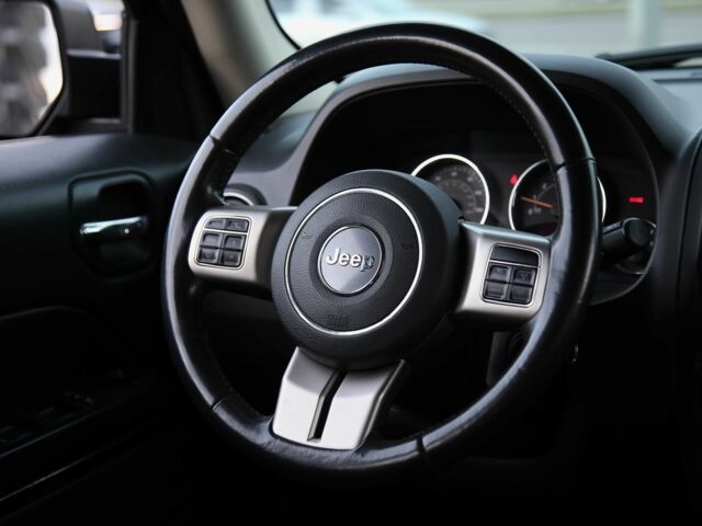 Серый Джип Патриот, объемом двигателя 2.4 л и пробегом 230 тыс. км за 9600 $, фото 13 на Automoto.ua