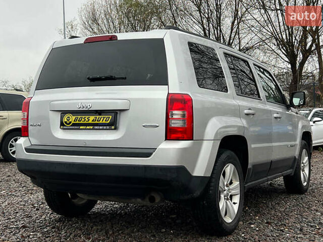 Серый Джип Патриот, объемом двигателя 2.36 л и пробегом 185 тыс. км за 9300 $, фото 5 на Automoto.ua