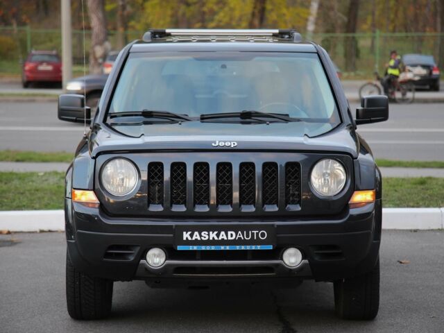 Серый Джип Патриот, объемом двигателя 2.4 л и пробегом 230 тыс. км за 9600 $, фото 1 на Automoto.ua