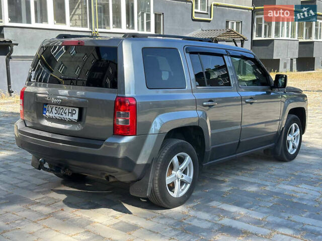 Серый Джип Патриот, объемом двигателя 2 л и пробегом 111 тыс. км за 10000 $, фото 5 на Automoto.ua