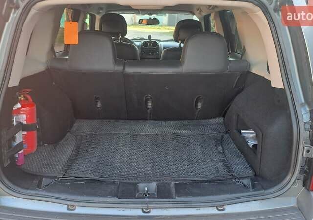 Джип Патриот 2013 в Кропивницком (Кировограде) на Automoto.ua Серый Джип Патриот, объемом двигателя 2.36 л и пробегом 215 тыс. км за 9000 $, фото 2 на Automoto.ua