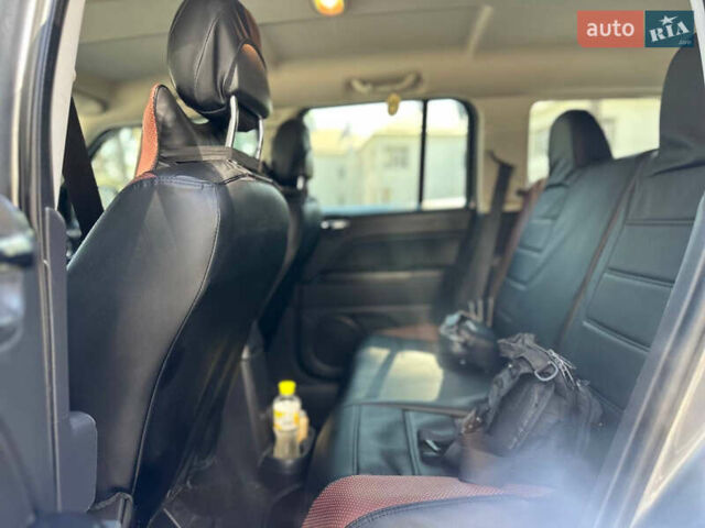 Серый Джип Патриот, объемом двигателя 2 л и пробегом 111 тыс. км за 10000 $, фото 12 на Automoto.ua