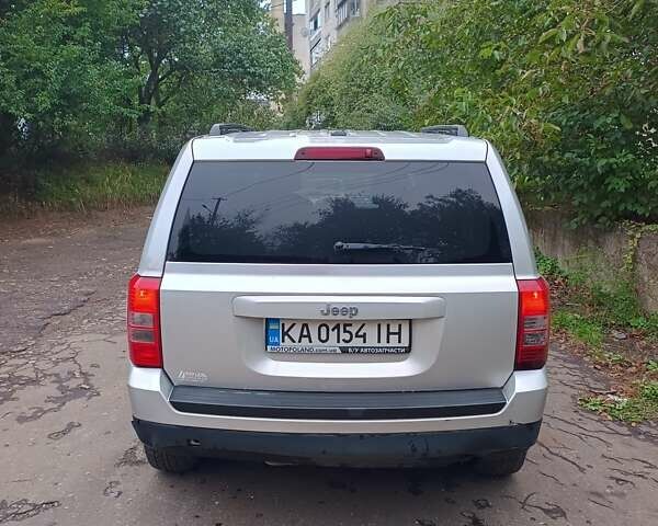 Серый Джип Патриот, объемом двигателя 2 л и пробегом 451 тыс. км за 7800 $, фото 6 на Automoto.ua