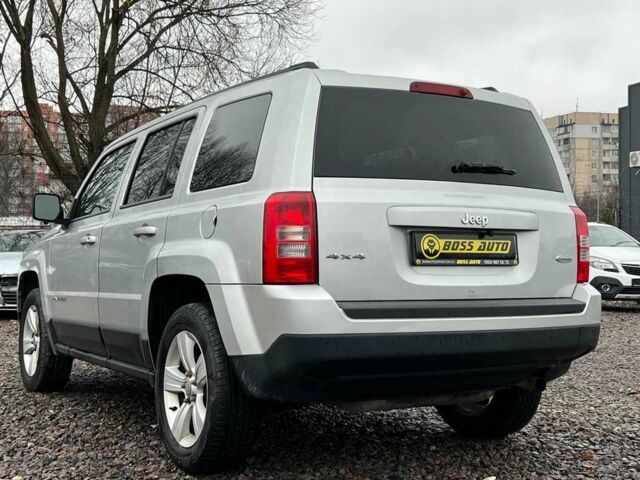 Серый Джип Патриот, объемом двигателя 2.4 л и пробегом 185 тыс. км за 9300 $, фото 3 на Automoto.ua