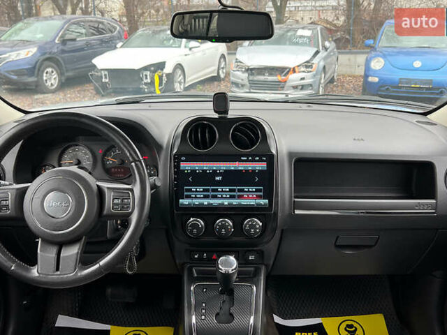 Серый Джип Патриот, объемом двигателя 2.36 л и пробегом 185 тыс. км за 9300 $, фото 10 на Automoto.ua