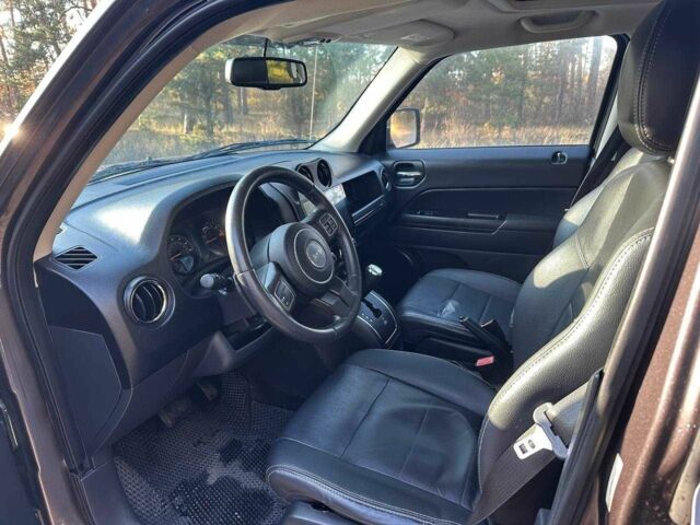 Джип Патриот 2014 в Смеле на Automoto.ua Серый Джип Патриот, объемом двигателя 2.4 л и пробегом 200 тыс. км за 10900 $, фото 6 на Automoto.ua