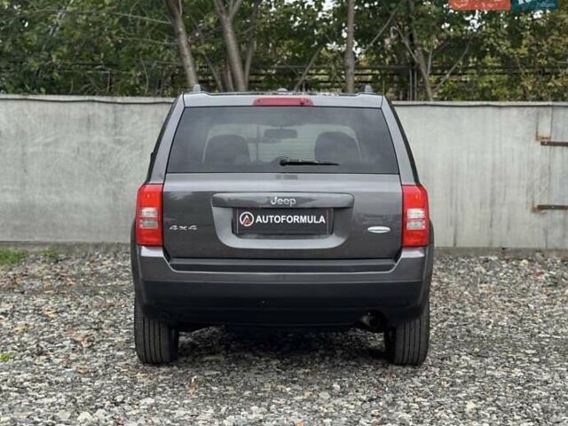 Серый Джип Патриот, объемом двигателя 2.36 л и пробегом 122 тыс. км за 10990 $, фото 7 на Automoto.ua