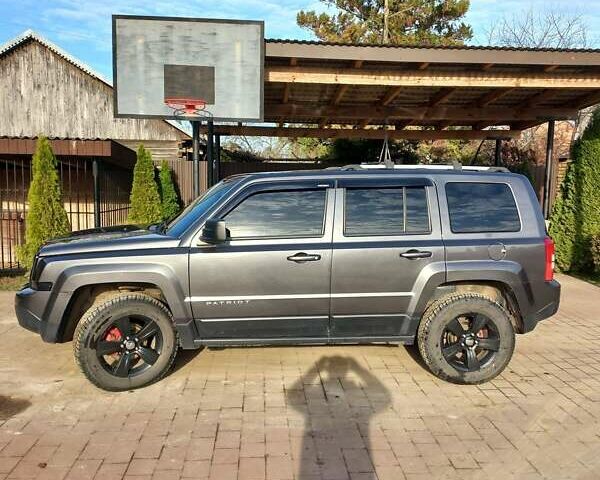 Сірий Джип Patriot, об'ємом двигуна 2.36 л та пробігом 160 тис. км за 11500 $, фото 3 на Automoto.ua