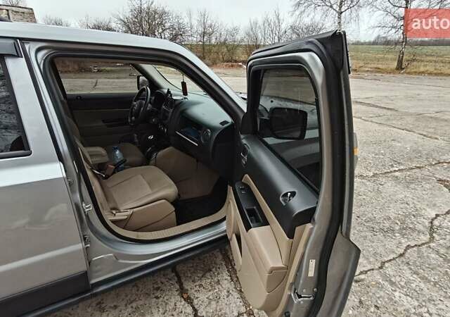 Сірий Джип Patriot, об'ємом двигуна 2.36 л та пробігом 160 тис. км за 9600 $, фото 11 на Automoto.ua