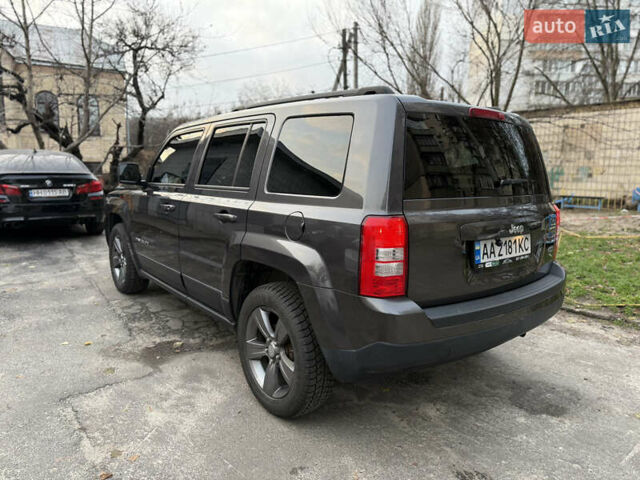 Серый Джип Патриот, объемом двигателя 2 л и пробегом 118 тыс. км за 9000 $, фото 7 на Automoto.ua