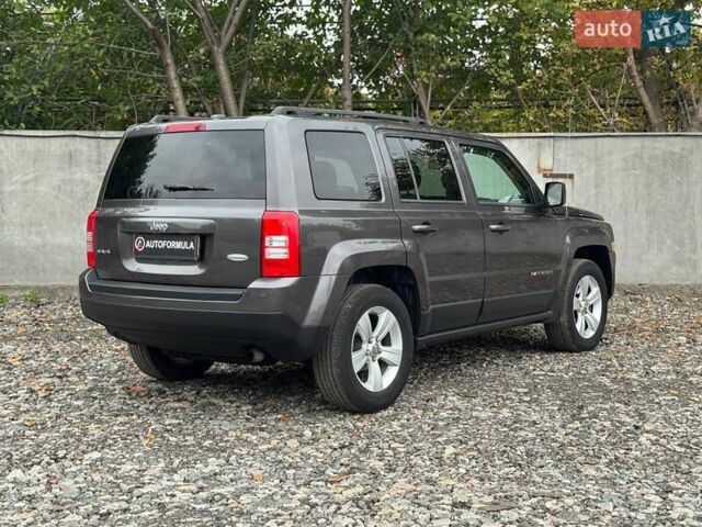 Серый Джип Патриот, объемом двигателя 2.36 л и пробегом 122 тыс. км за 10990 $, фото 6 на Automoto.ua