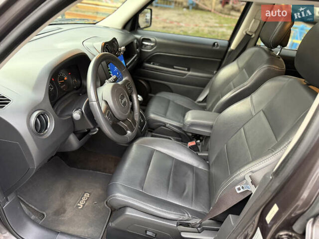Серый Джип Патриот, объемом двигателя 2 л и пробегом 118 тыс. км за 9000 $, фото 12 на Automoto.ua