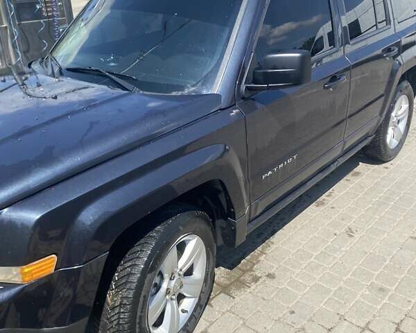 Джип Патриот 2014 в Яворове на Automoto.ua Серый Джип Патриот, объемом двигателя 2.36 л и пробегом 190 тыс. км за 9000 $, фото 8 на Automoto.ua