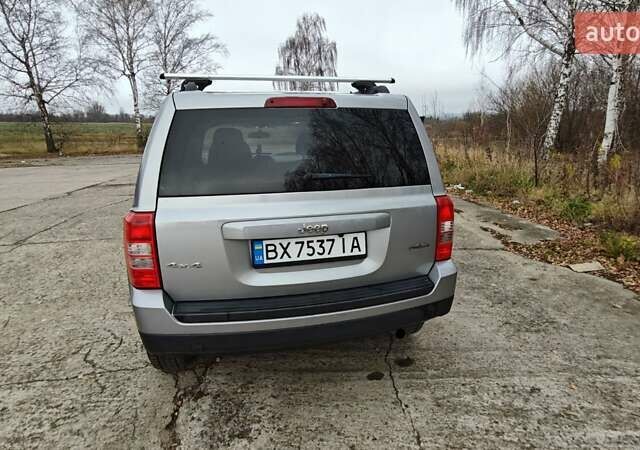 Серый Джип Патриот, объемом двигателя 2.36 л и пробегом 160 тыс. км за 8400 $, фото 5 на Automoto.ua