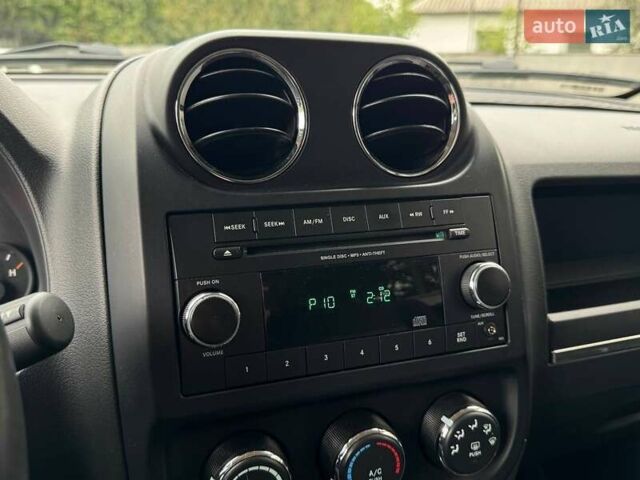 Серый Джип Патриот, объемом двигателя 2.36 л и пробегом 122 тыс. км за 10990 $, фото 25 на Automoto.ua