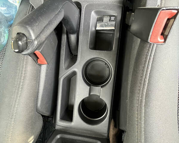 Сірий Джип Patriot, об'ємом двигуна 2.36 л та пробігом 200 тис. км за 9800 $, фото 3 на Automoto.ua