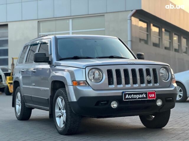 Сірий Джип Patriot, об'ємом двигуна 2.4 л та пробігом 165 тис. км за 10990 $, фото 3 на Automoto.ua