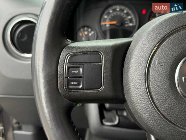 Серый Джип Патриот, объемом двигателя 2.36 л и пробегом 122 тыс. км за 10990 $, фото 15 на Automoto.ua